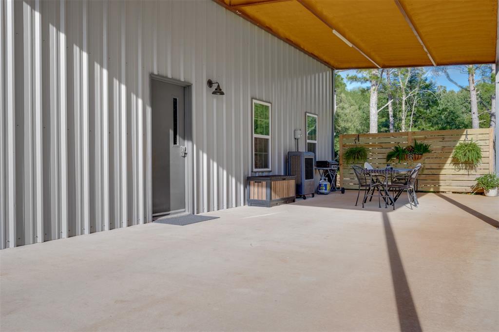 22080 County Road 4117, Frankston, TX 75763