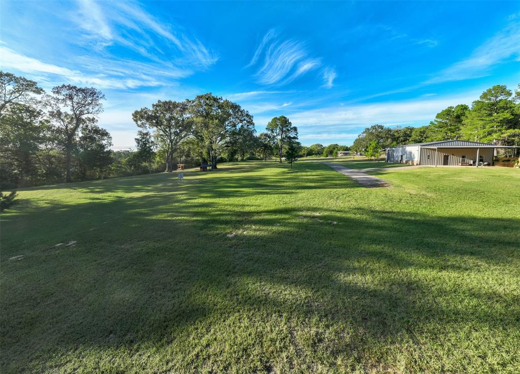 22080 County Road 4117, Frankston, TX 75763
