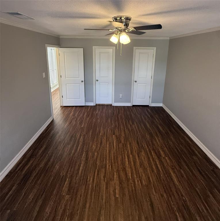 1803 W Jamestown Drive, Ennis, TX 75119