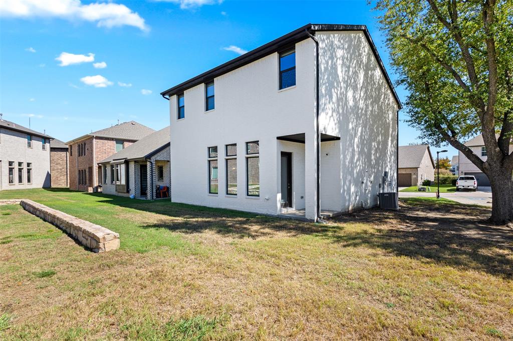219 Harper Street, Irving, TX 75063