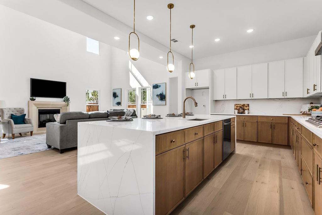 4631 Junius Street, Dallas, TX 75246
