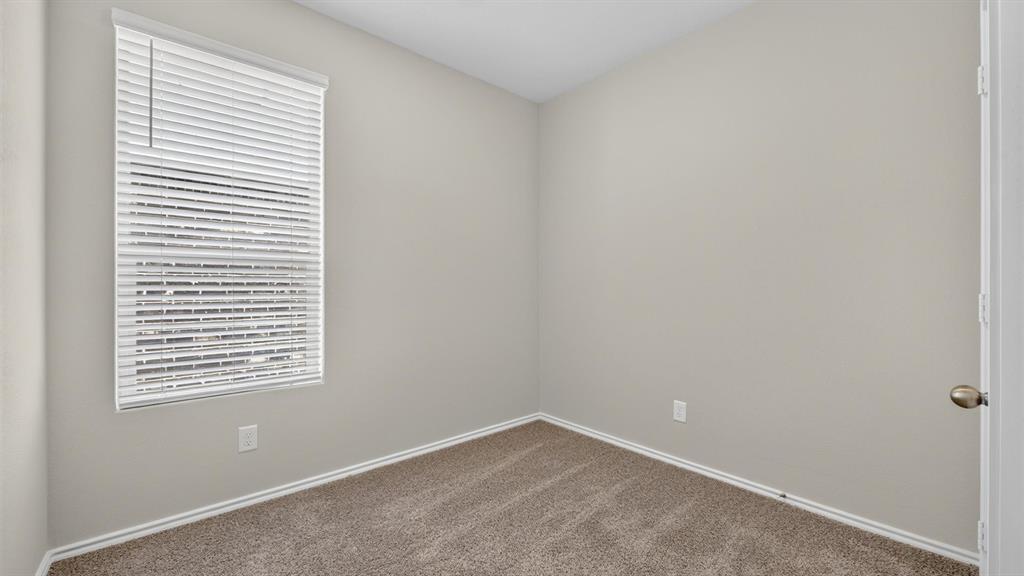 1504 SHELDON Drive, DeSoto, TX 75115