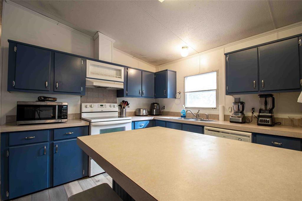 14160 Clark Lane, Wills Point, TX 75169