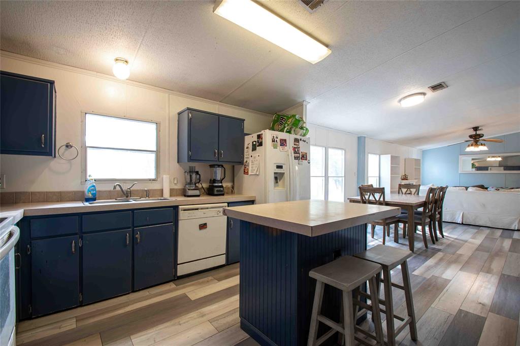 14160 Clark Lane, Wills Point, TX 75169