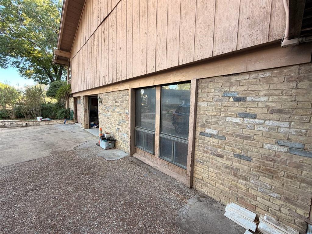 301 San Mateo Court, Irving, TX 75062