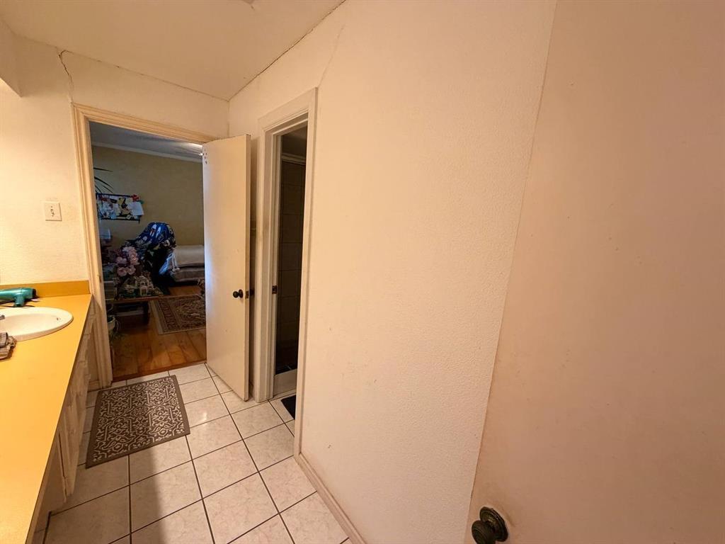 301 San Mateo Court, Irving, TX 75062