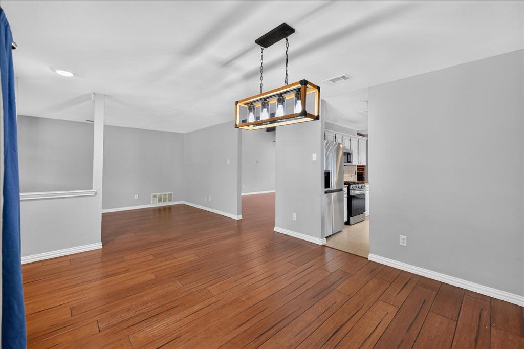 7136 Vinland Street, Dallas, TX 75227
