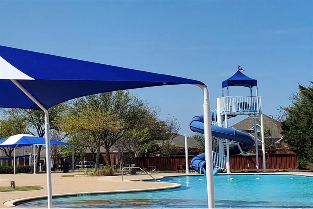 Your family and friends will love visiting you and experiencing this super fun pool!