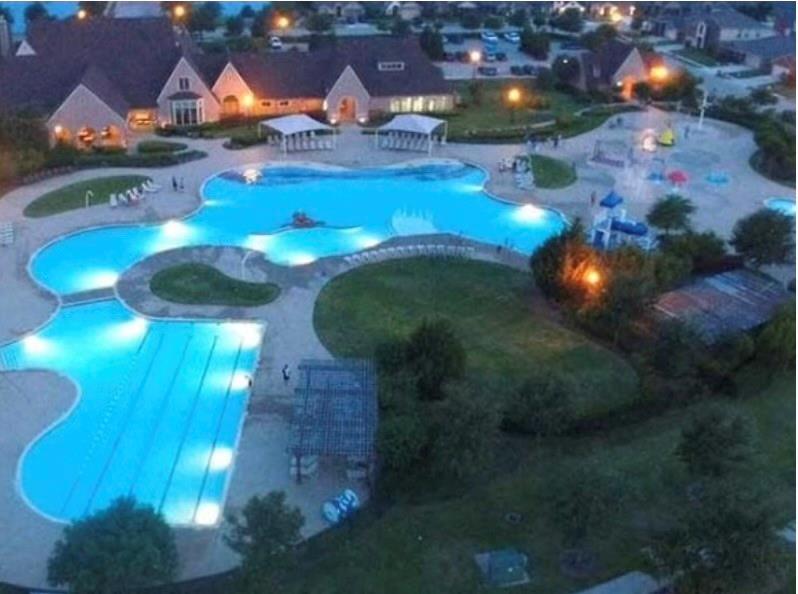 Grand Heritage offers an extraordinary lifestyle with TWO resort-style swimming pools!