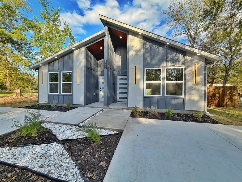 1802 Division Street, #B, Commerce, TX 75428