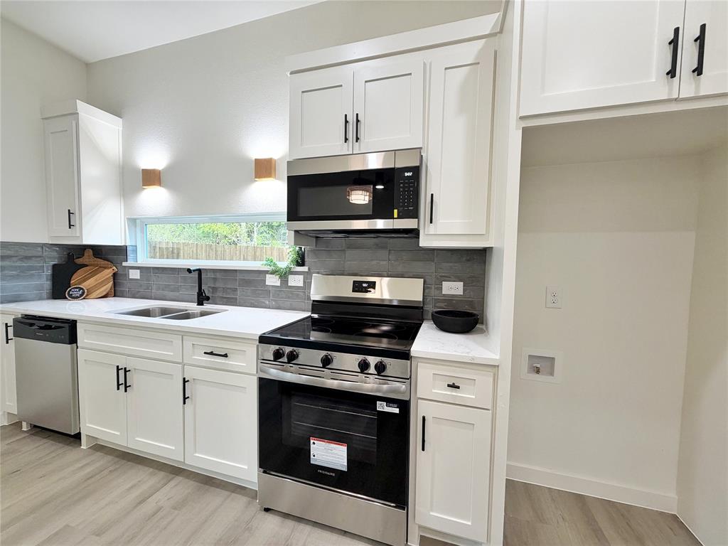 1802 Division Street, #B, Commerce, TX 75428