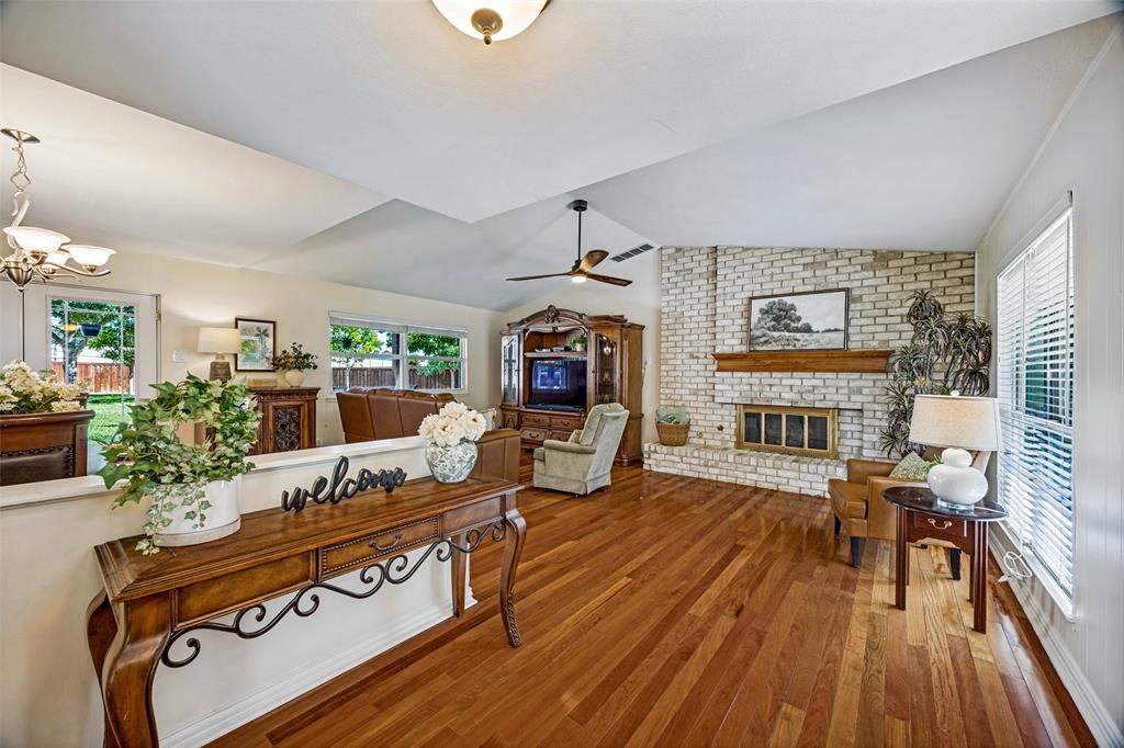 12555 Lochmeadows Drive, Dallas, TX 75244