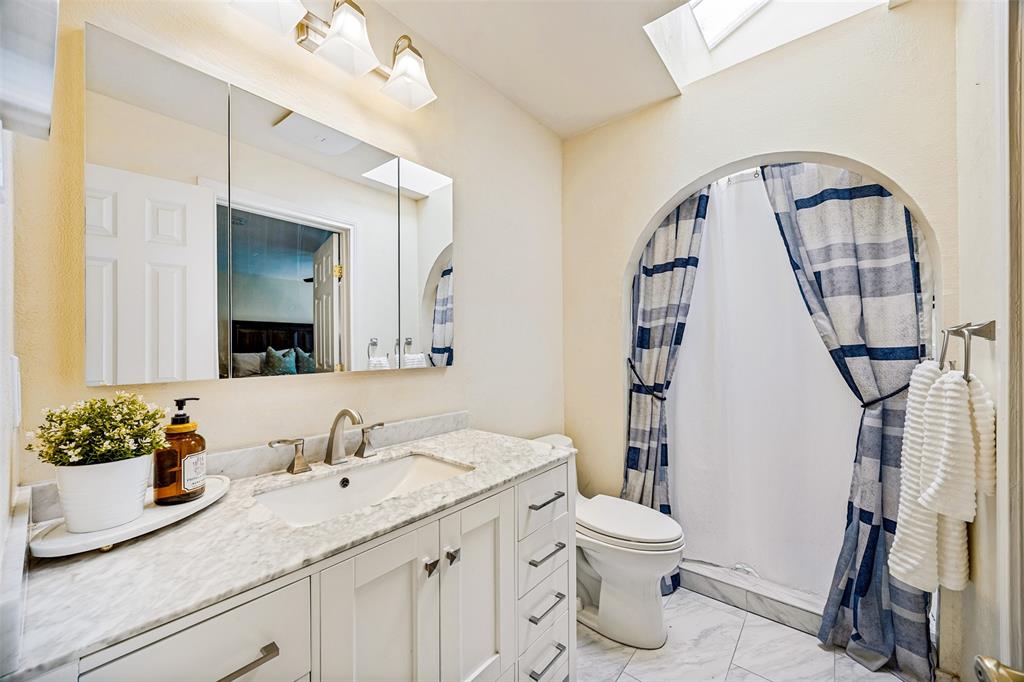 12555 Lochmeadows Drive, Dallas, TX 75244