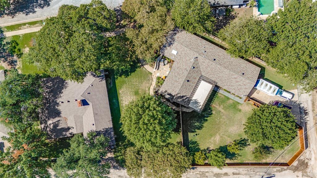 12555 Lochmeadows Drive, Dallas, TX 75244