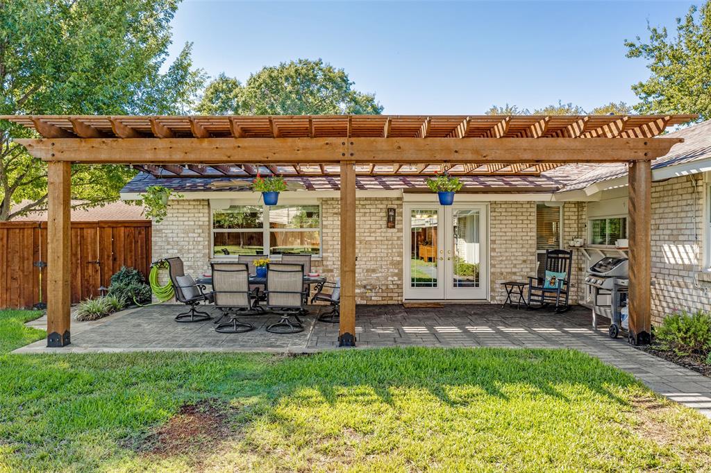 12555 Lochmeadows Drive, Dallas, TX 75244