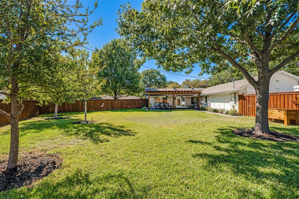 12555 Lochmeadows Drive, Dallas, TX 75244