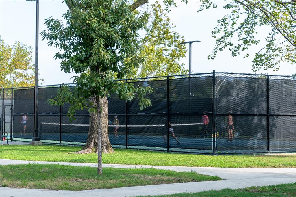 4514 Victor Street, Dallas, TX 75246