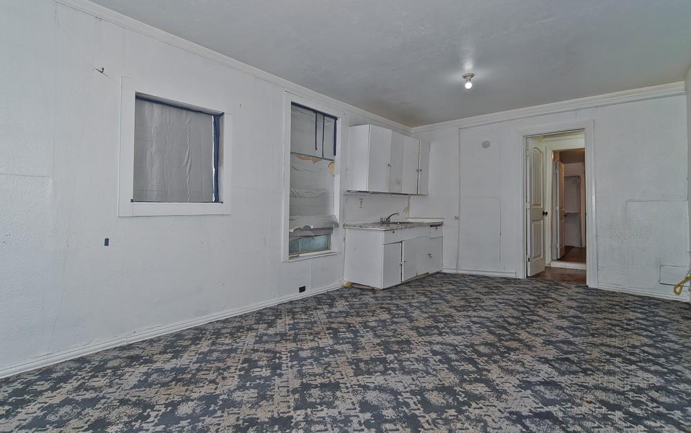 Separate Quarters - Kitchenette