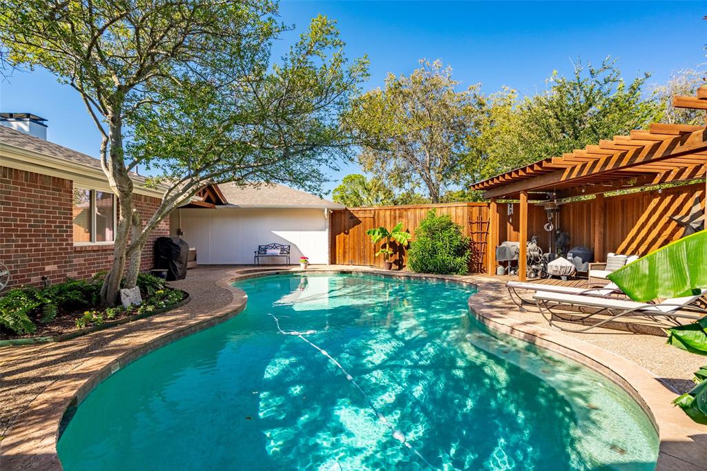 320 Brooks Lane, Coppell, TX 75019