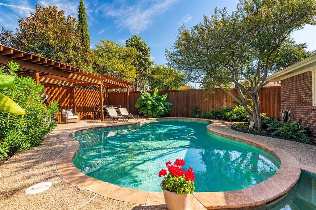 320 Brooks Lane, Coppell, TX 75019