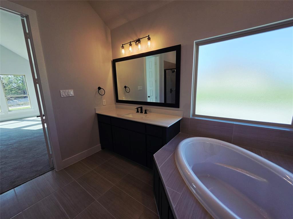 7010 Hayes Road, Midlothian, TX 76065