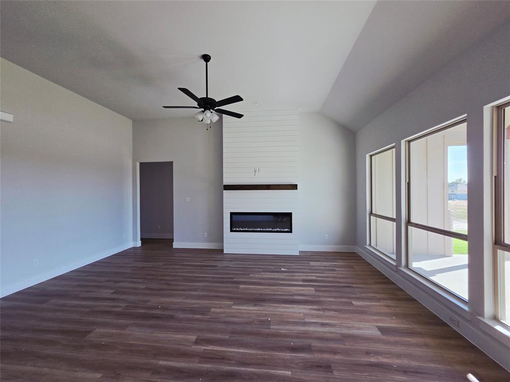 7010 Hayes Road, Midlothian, TX 76065