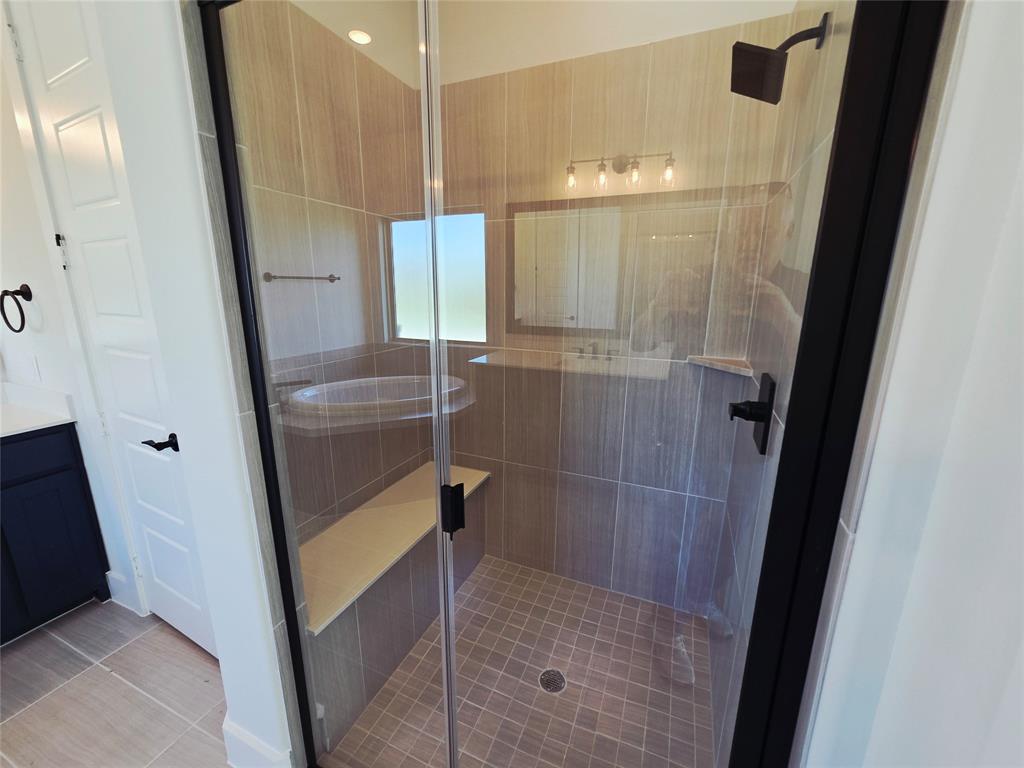 7010 Hayes Road, Midlothian, TX 76065
