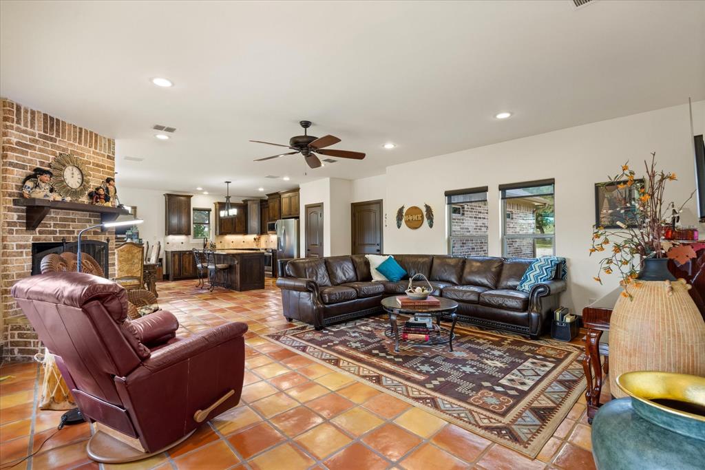 9606 Glen Rose Highway, Granbury, TX 76048