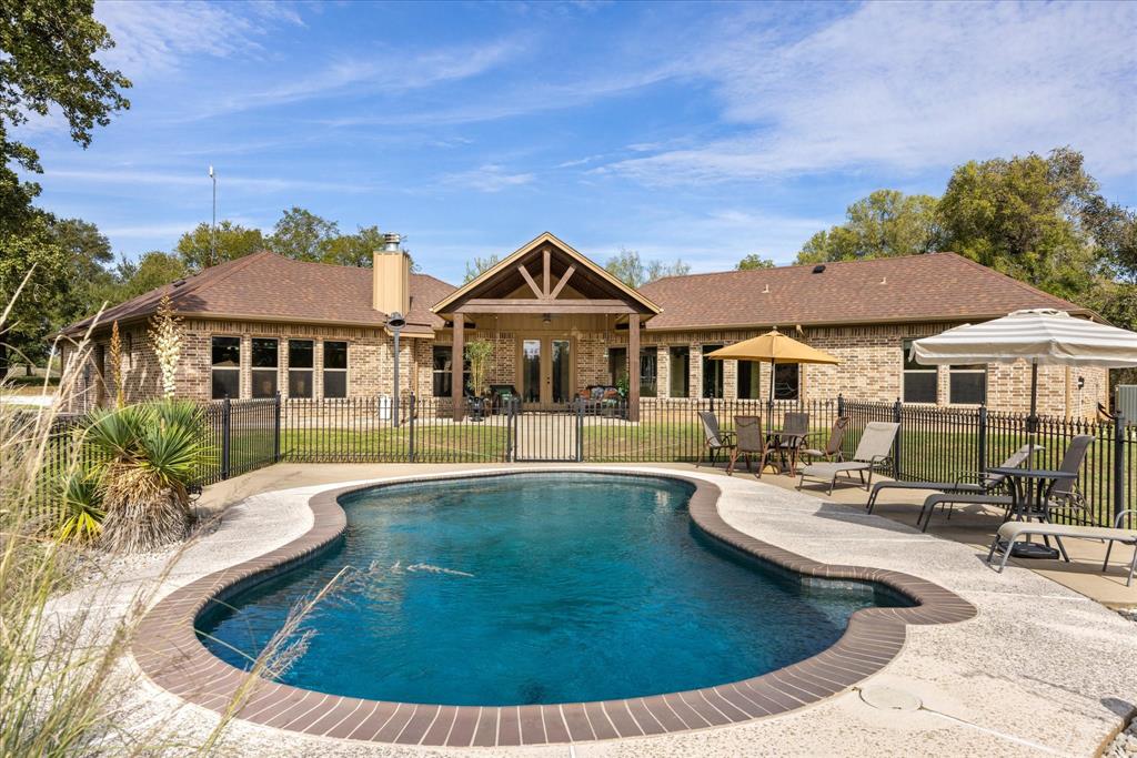 9606 Glen Rose Highway, Granbury, TX 76048