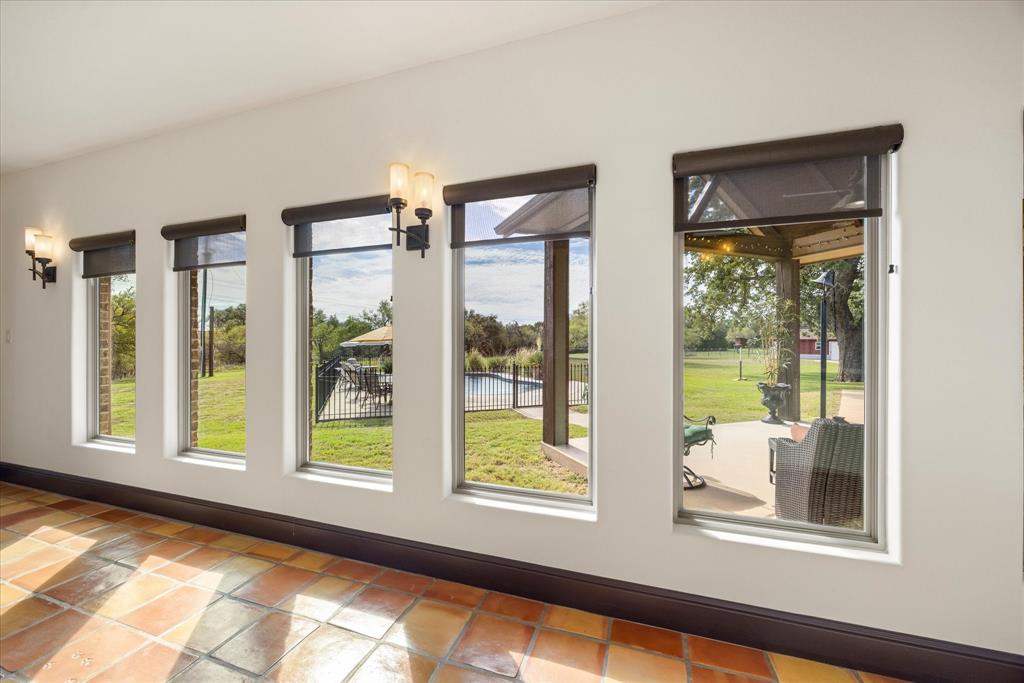 Hall to Bedrooms