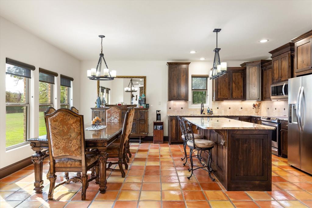 9606 Glen Rose Highway, Granbury, TX 76048