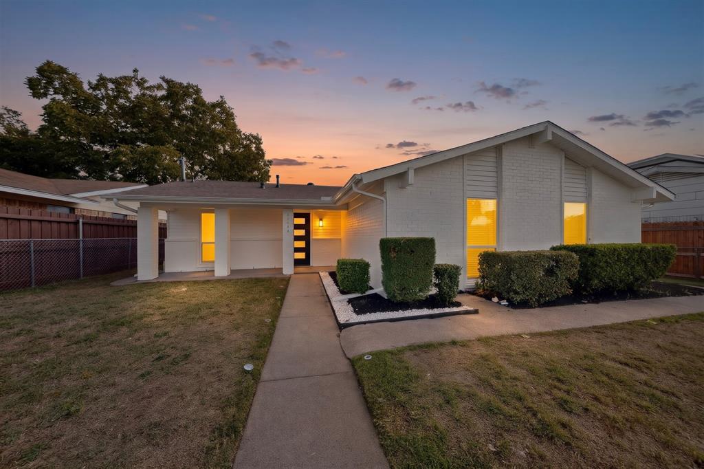 2524 N Saint Augustine Drive, Dallas, TX 75227