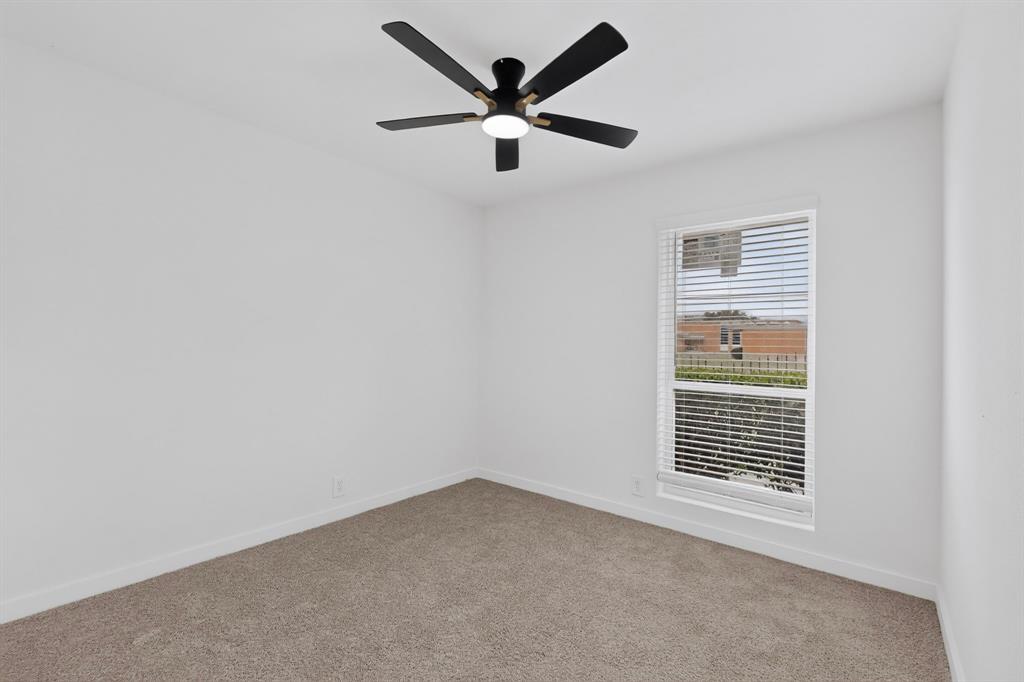 2524 N Saint Augustine Drive, Dallas, TX 75227