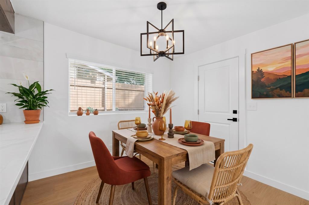 2524 N Saint Augustine Drive, Dallas, TX 75227