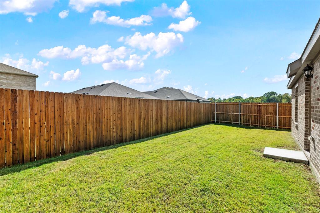 1823 Teton River Drive, Blue Ridge, TX 75424