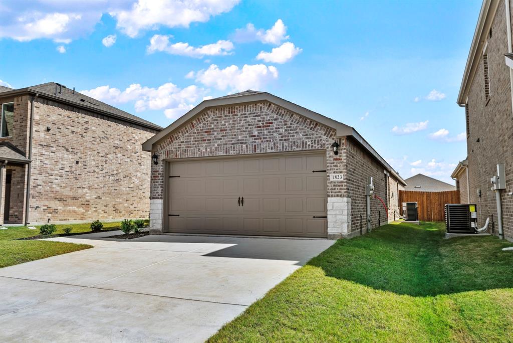1823 Teton River Drive, Blue Ridge, TX 75424