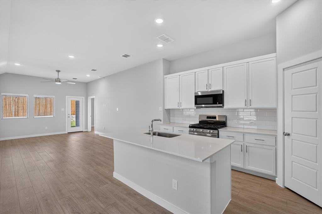 528 Green Gables Drive, Princeton, TX 75071