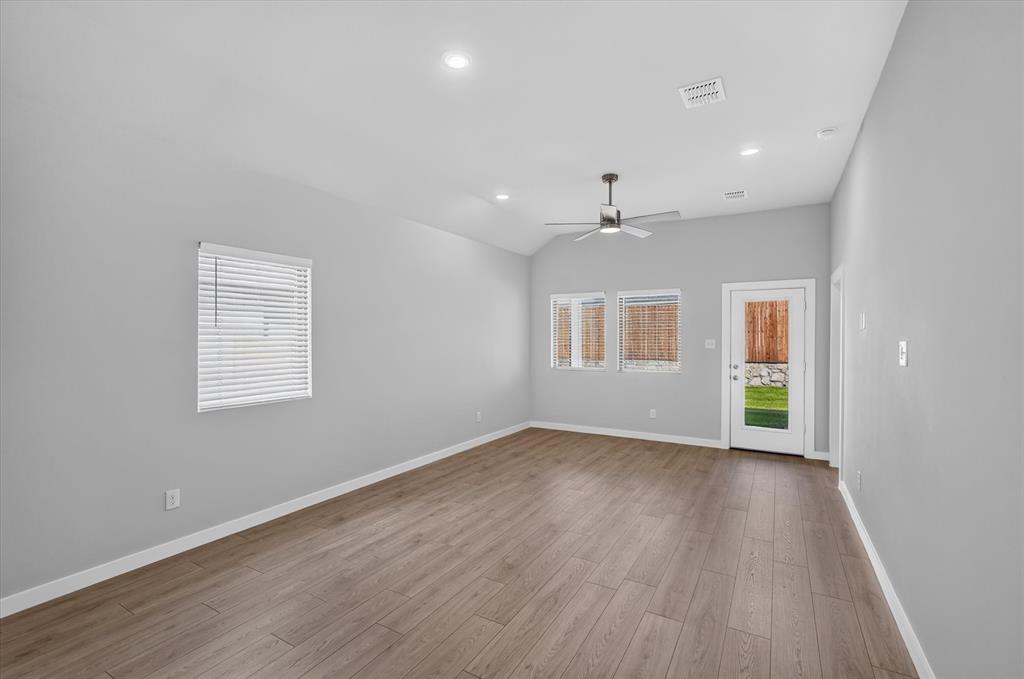 528 Green Gables Drive, Princeton, TX 75071