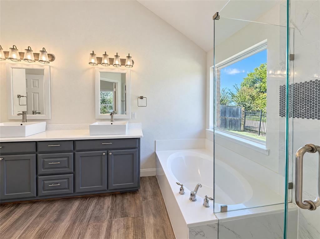 2830 Beacon Hill Drive, Rockwall, TX 75087