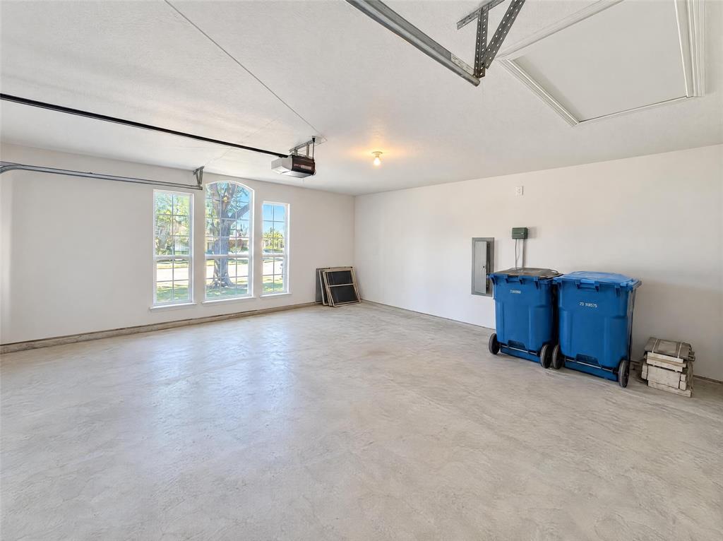 2830 Beacon Hill Drive, Rockwall, TX 75087