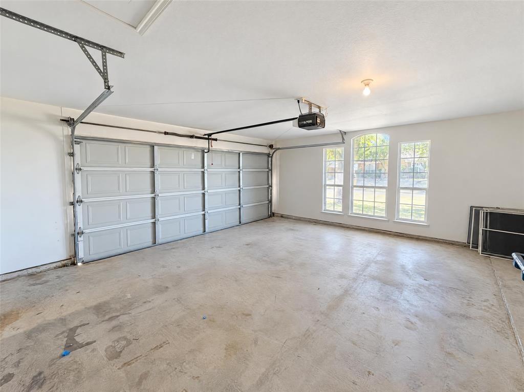 2830 Beacon Hill Drive, Rockwall, TX 75087