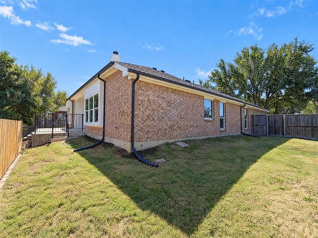 2830 Beacon Hill Drive, Rockwall, TX 75087