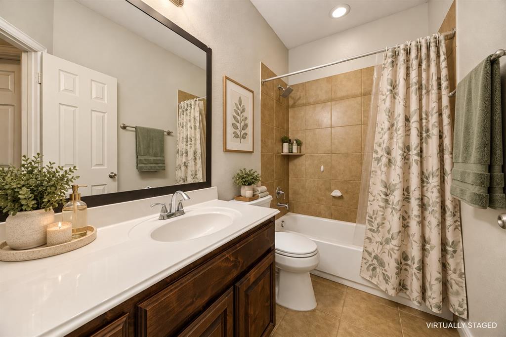 Secondary Primary Bath