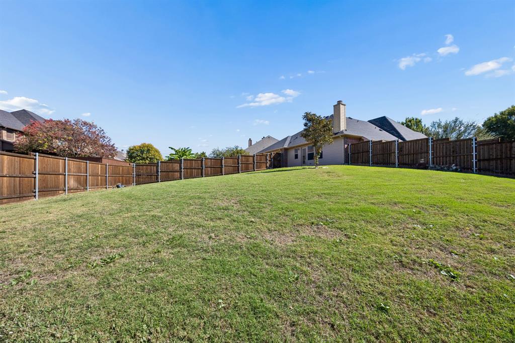 Huge backyard!