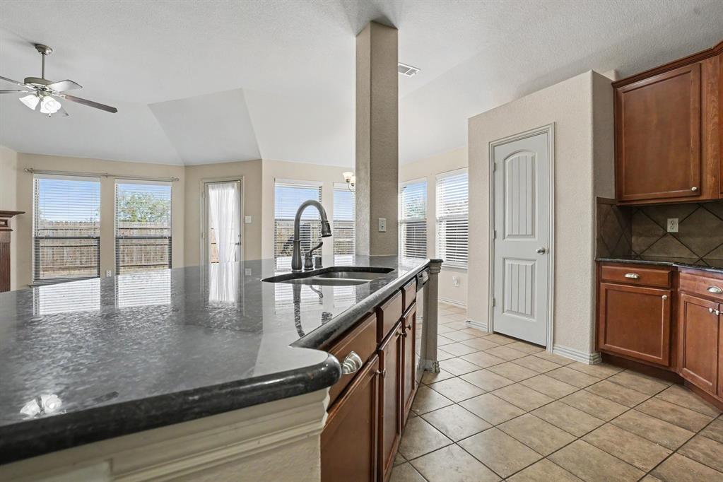 115 Timberline Drive, Waxahachie, TX 75167