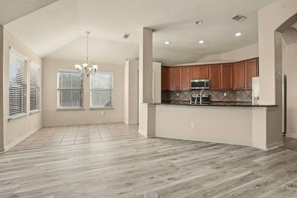 115 Timberline Drive, Waxahachie, TX 75167