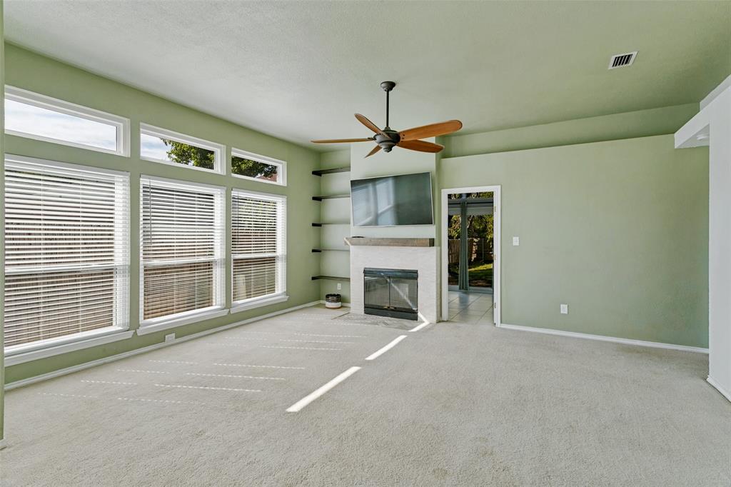 4667 Heatherbrook Lane, Grand Prairie, TX 75052
