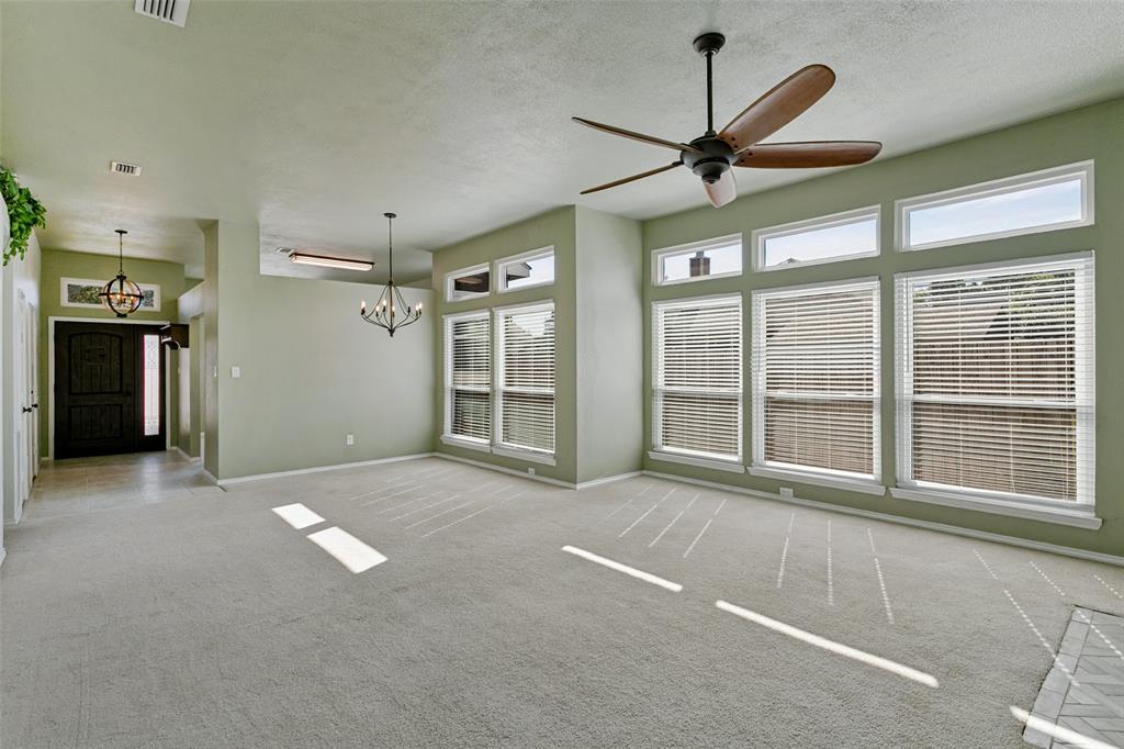 4667 Heatherbrook Lane, Grand Prairie, TX 75052