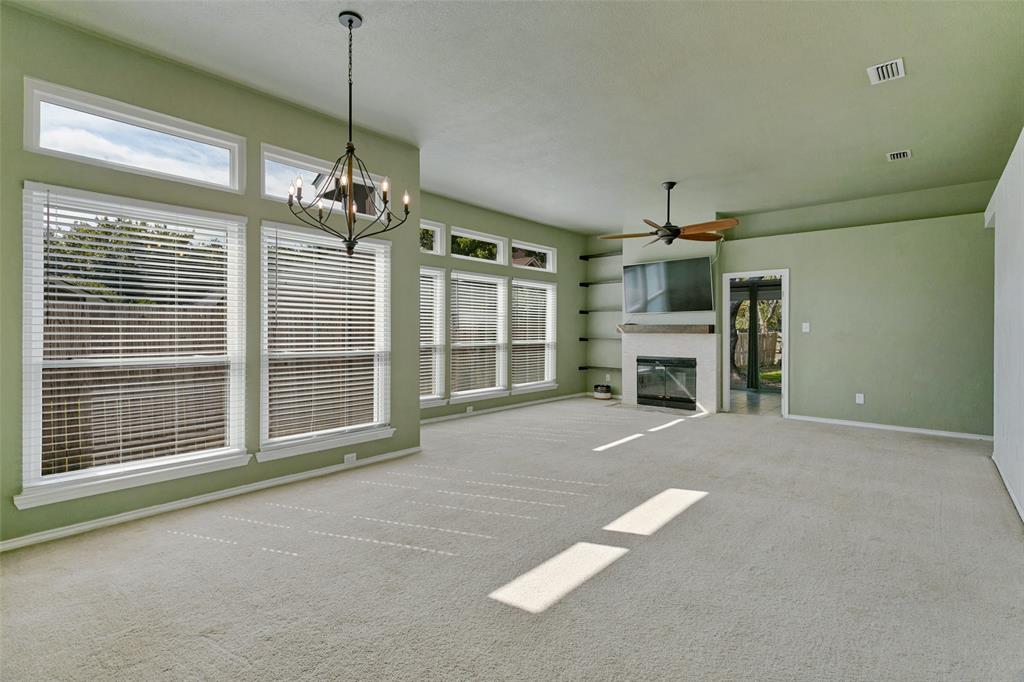 4667 Heatherbrook Lane, Grand Prairie, TX 75052