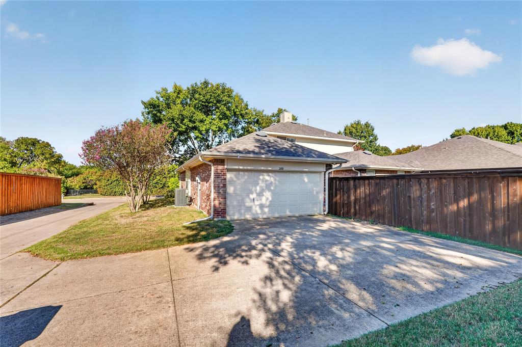 2100 Lacebark Lane, Rockwall, TX 75087